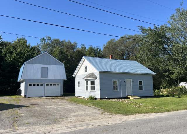 Property at 22 Ayer St, Lincoln, ME 04457, 3 beds, 1 bath