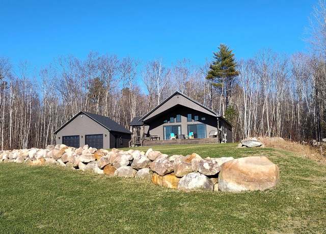 Property at 79 Scenic Heights Dr, Oxford, ME 04270, 2 beds, 2.5 baths