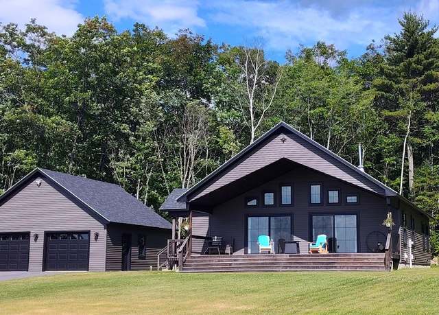 Property at 79 Scenic Heights Dr, Oxford, ME 04270, 2 beds, 2.5 baths