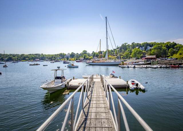 Property at 11 Mechanic St, Rockport, ME 04856, 5 beds, 4.5 baths