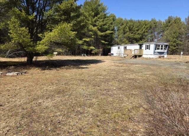 Property at 13 Kevin Blvd, Norridgewock, ME 04957, 2 beds, 1 bath