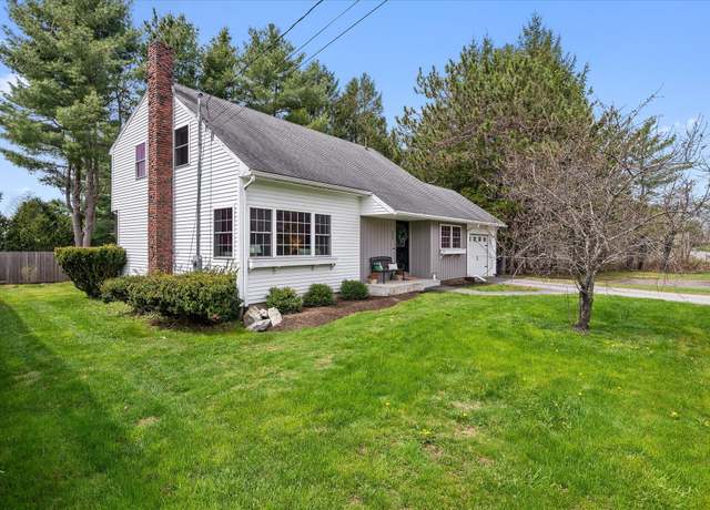 Property at 440 Kenduskeag Ave, Bangor, ME 04401, 3 beds, 1.5 baths