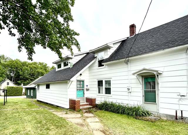 Property at 41 York St, Millinocket, ME 04462, 5 beds, 2 baths
