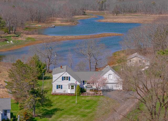 Property at 22 Pier Rd, Kennebunkport, ME 04046, 3 beds, 2 baths