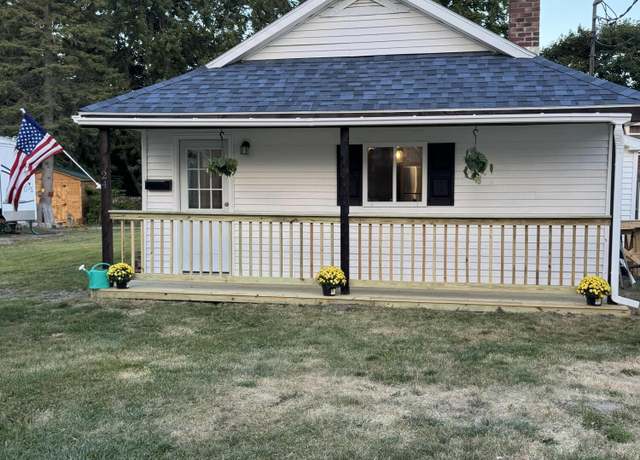 Property at 24 High St, Fairfield, ME 04937, 1 bed, 1 bath