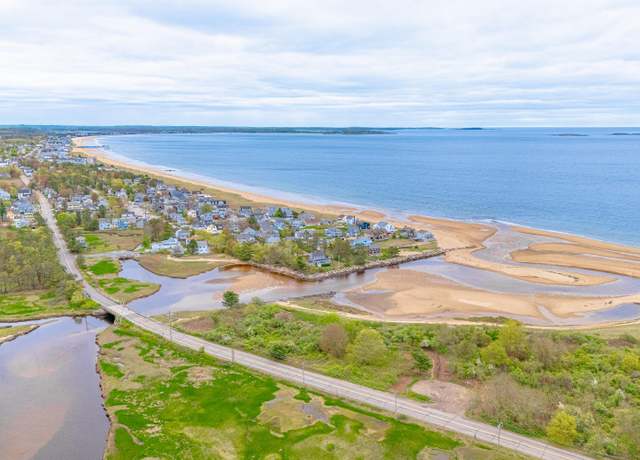 Property at 199 W Grand Ave, Old Orchard Beach, ME 04064, 3 beds, 1.5 baths