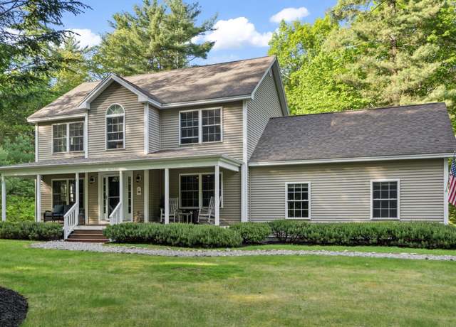 Property at 32 Hidden Cove Rd, Raymond, ME 04071, 3 beds, 2.5 baths