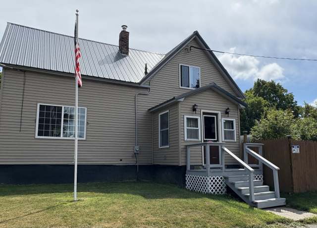 Property at 5 Western Ave, East Millinocket, ME 04430, 3 beds, 1.5 baths