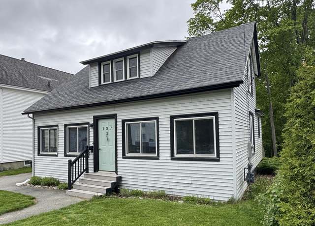 Property at 107 Jackson St, Bangor, ME 04401, 3 beds, 2 baths
