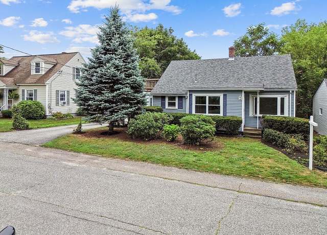 Property at 9 Perrier St, Lewiston, ME 04240, 2 beds, 1 bath