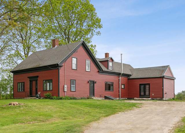 Property at 692 South St, Biddeford, ME 04005, 4 beds, 1.5 baths