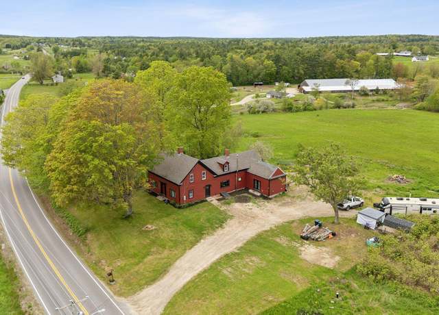 Property at 692 South St, Biddeford, ME 04005, 4 beds, 1.5 baths