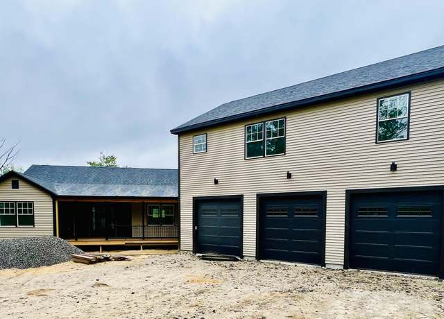 Property at 79 Pasture Ln, Brownfield, ME 04010, 6 beds, 4 baths