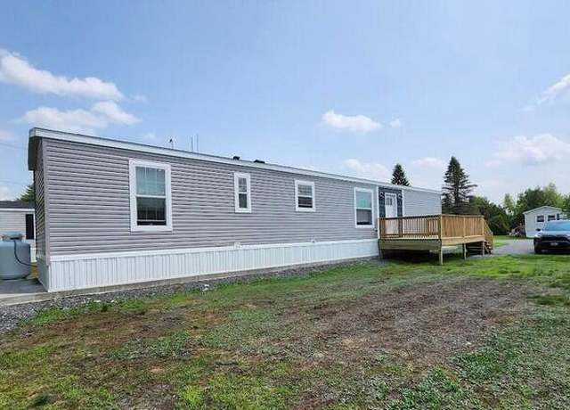 Property at 9 Christara Mobile Home Park, East Millinocket, ME 04430, 2 beds, 2 baths