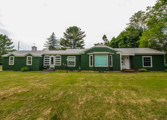 Property at 269 Main St, Orono, ME 04473, 2 beds, 1.5 baths