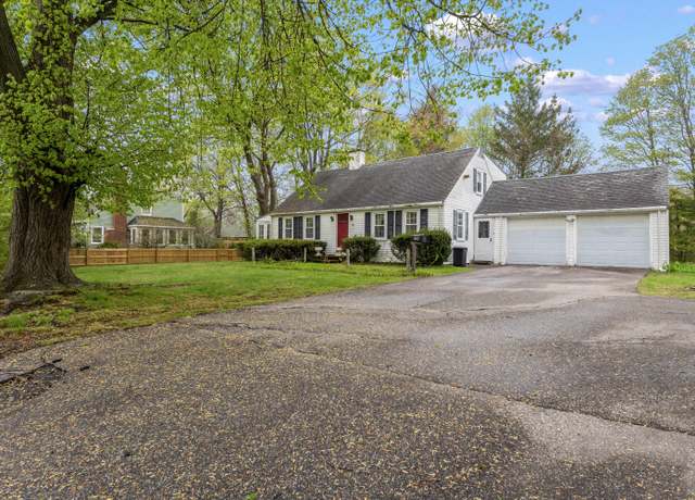 Property at 342 York St, York, ME 03909, 3 beds, 2 baths