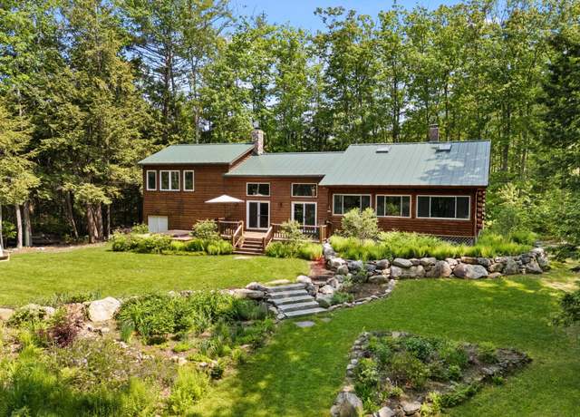 Property at 21 Jones Dr, Hartford, ME 04220, 3 beds, 2.5 baths