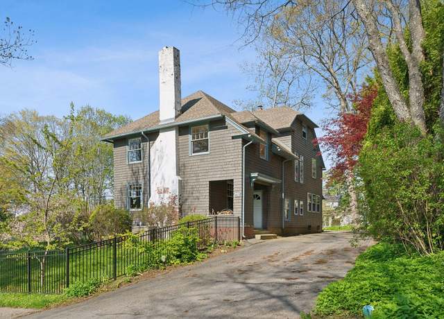 Property at 160 Craigie St, Portland, ME 04102, 4 beds, 3 baths