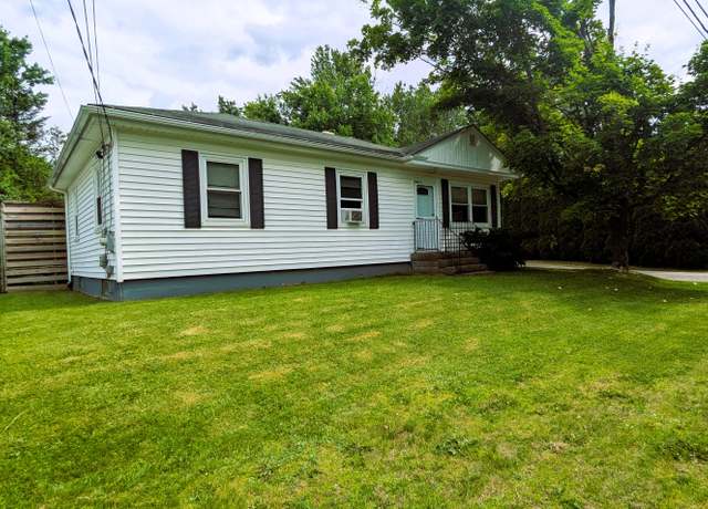 Property at 101 Drummond Ave, Waterville, ME 04901, 3 beds, 1 bath