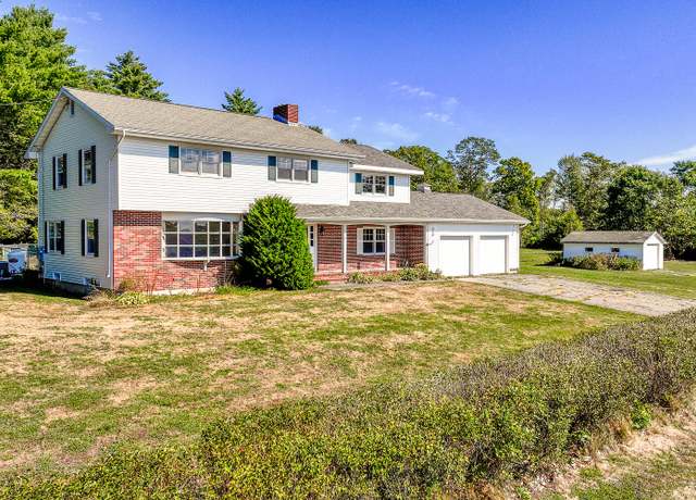 Property at 54 Pine Ledge Rd, Bangor, ME 04401, 4 beds, 2.5 baths