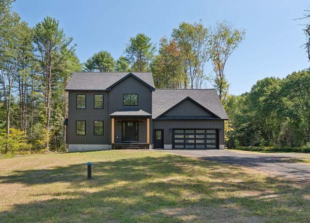 Property at 90 Durham Rd, Freeport, ME 04032, 4 beds, 2.5 baths