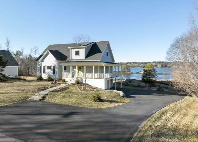 Property at 258 West Side Rd, Boothbay, ME 04537, 3 beds, 2 baths
