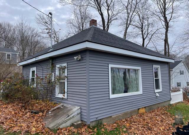 Property at 11 Dunton Ave, Rockland, ME 04841, 1 bed, 1 bath