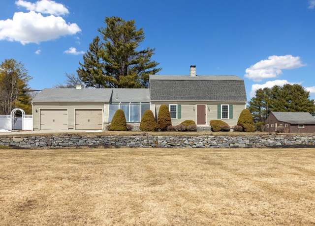 Property at 227 Greely Rd, Cumberland, ME 04021, 3 beds, 1.5 baths