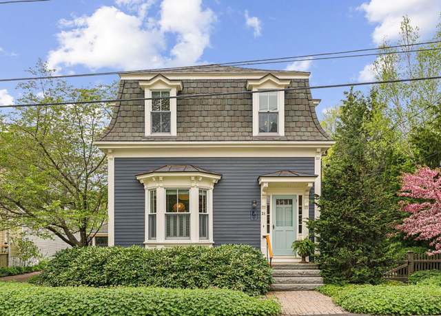 Property at 31 Mackworth St, Portland, ME 04103, 3 beds, 2.5 baths
