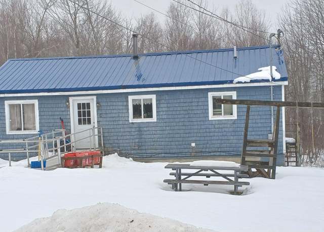 Property at 104 Loop Rd S, Searsport, ME 04974, 4 beds, 1.5 baths
