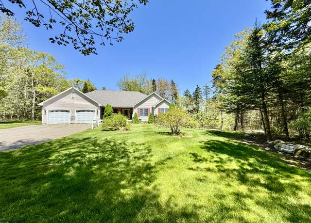 Property at 18 Patricia Ln, Saint George, ME 04859, 4 beds, 2.5 baths