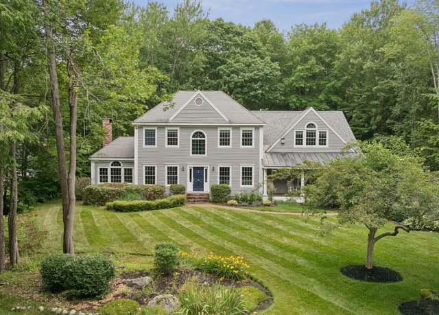 Property at 10 Shady Ln, Falmouth, ME 04105, 4 beds, 3 baths