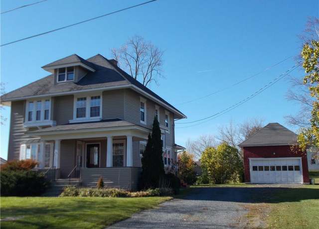 Property at 8 Blue Bell Ct, Fort Fairfield, ME 04742, 3 beds, 1.5 baths