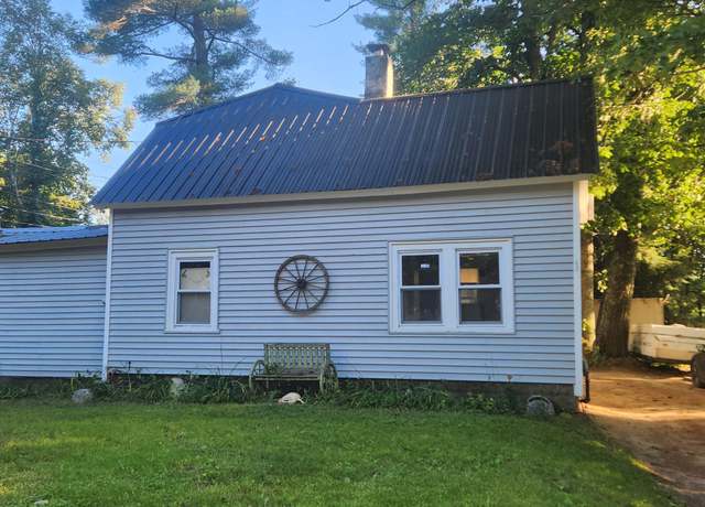Property at 48 Gary St, Paris, ME 04281, 3 beds, 2 baths