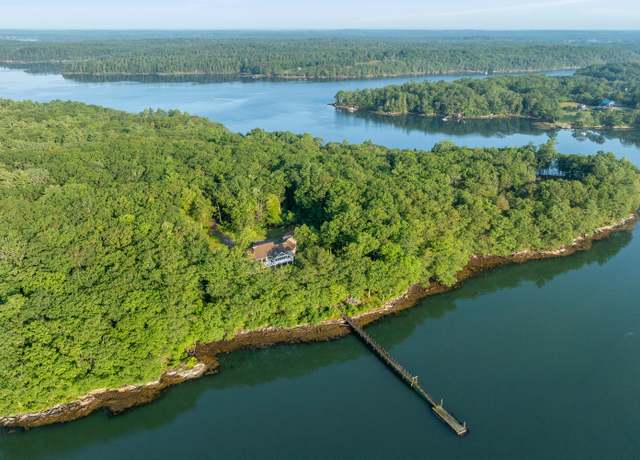 Property at 50 Higbee Ln, Boothbay, ME 04571, 4 beds, 4.5 baths