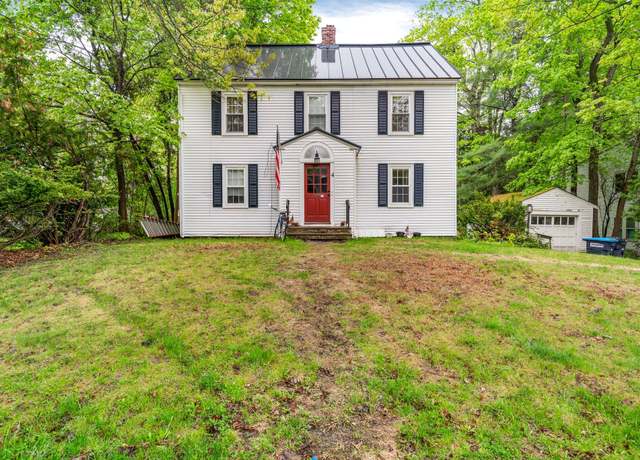 Property at 4 University Pl, Orono, ME 04473, 5 beds, 2 baths
