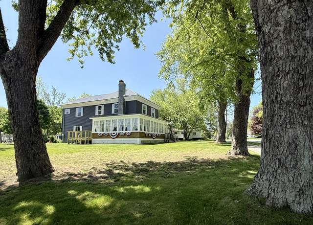 Property at 88 Union St, Calais, ME 04619, 4 beds, 2.5 baths