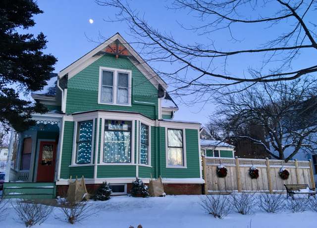 Property at 14 Water St, Vinalhaven, ME 04863, 2 beds, 2 baths
