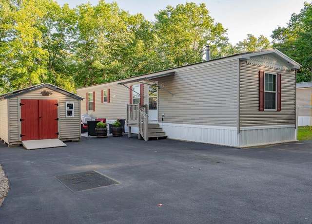 Property at 84 Sanford Rd #15, Alfred, ME 04002, 2 beds, 2 baths