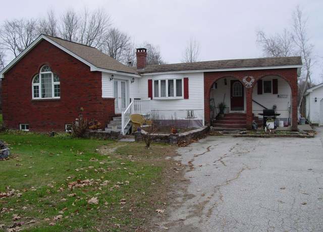 Property at 348-350 Lakeview Rd, Glenburn, ME 04401, 2 beds, 1 bath