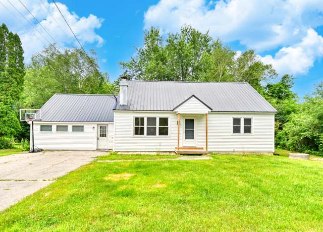 Property at 55 Maple St, Farmingdale, ME 04344, 3 beds, 1.5 baths