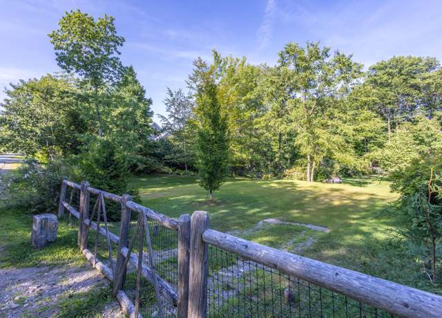 Property at 11 Spruce St, Rockport, ME 04856