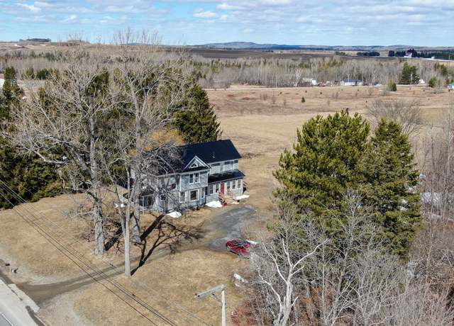 Property at 200 Houlton Rd, Presque Isle, ME 04769, 4 beds, 2 baths