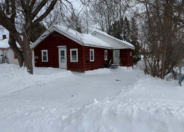 Property at 23 Hillcrest Ave, Caribou, ME 04736, 3 beds, 1 bath