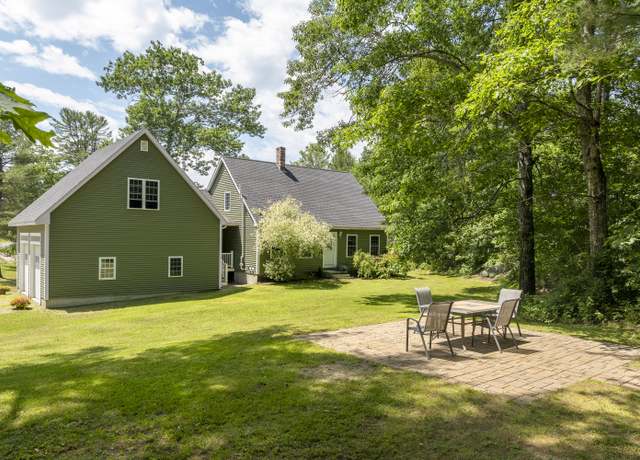 Property at 610 W Neck Rd, Nobleboro, ME 04555, 4 beds, 2 baths