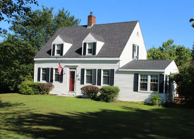 Property at 381 Highland Ave, Gardiner, ME 04345, 3 beds, 1 bath