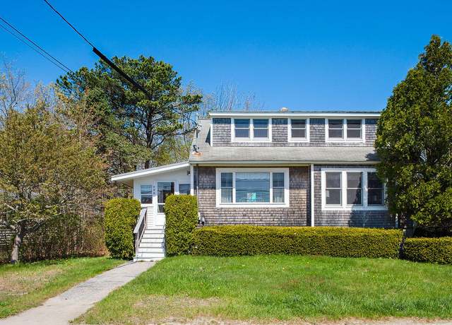 Property at 688 Kings Highway Hwy, Kennebunkport, ME 04046, 3 beds, 1.5 baths