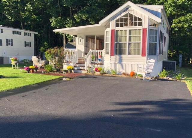 Property at 1 Seacoast Ln #103, Old Orchard Beach, ME 04064, 2 beds, 1 bath
