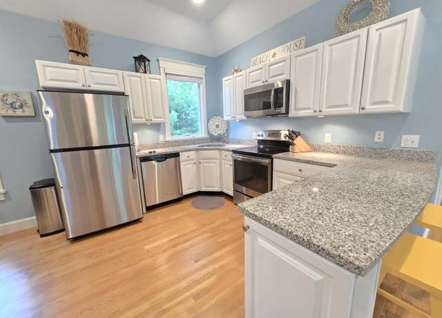 Property at 1 Old County Rd #600, Wells, ME 04090, 2 beds, 1.5 baths