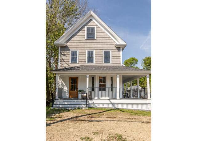 Property at 104 Woodbridge Rd, York, ME 03909, 4 beds, 2.5 baths